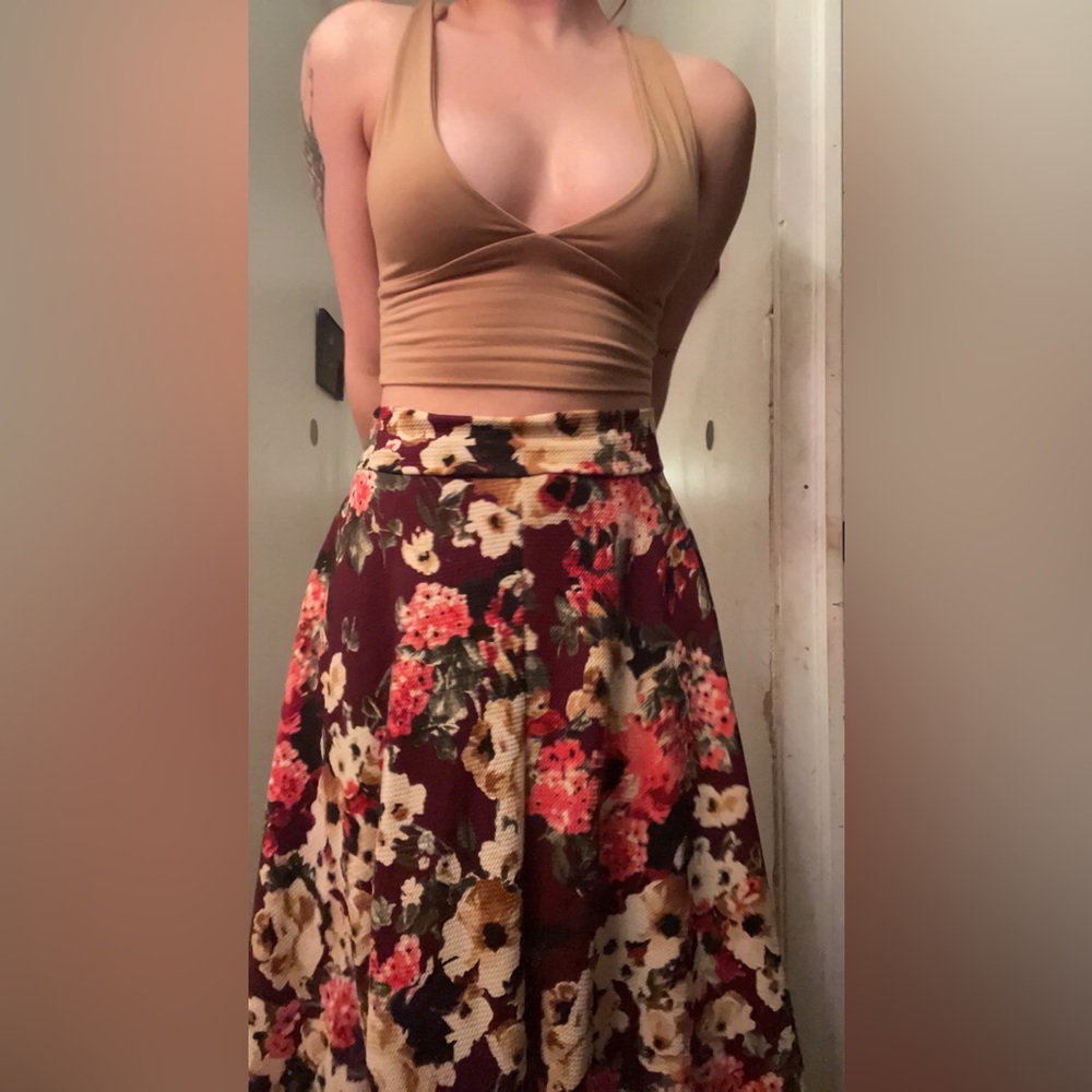 LONG SKIRT WITH POCKETS